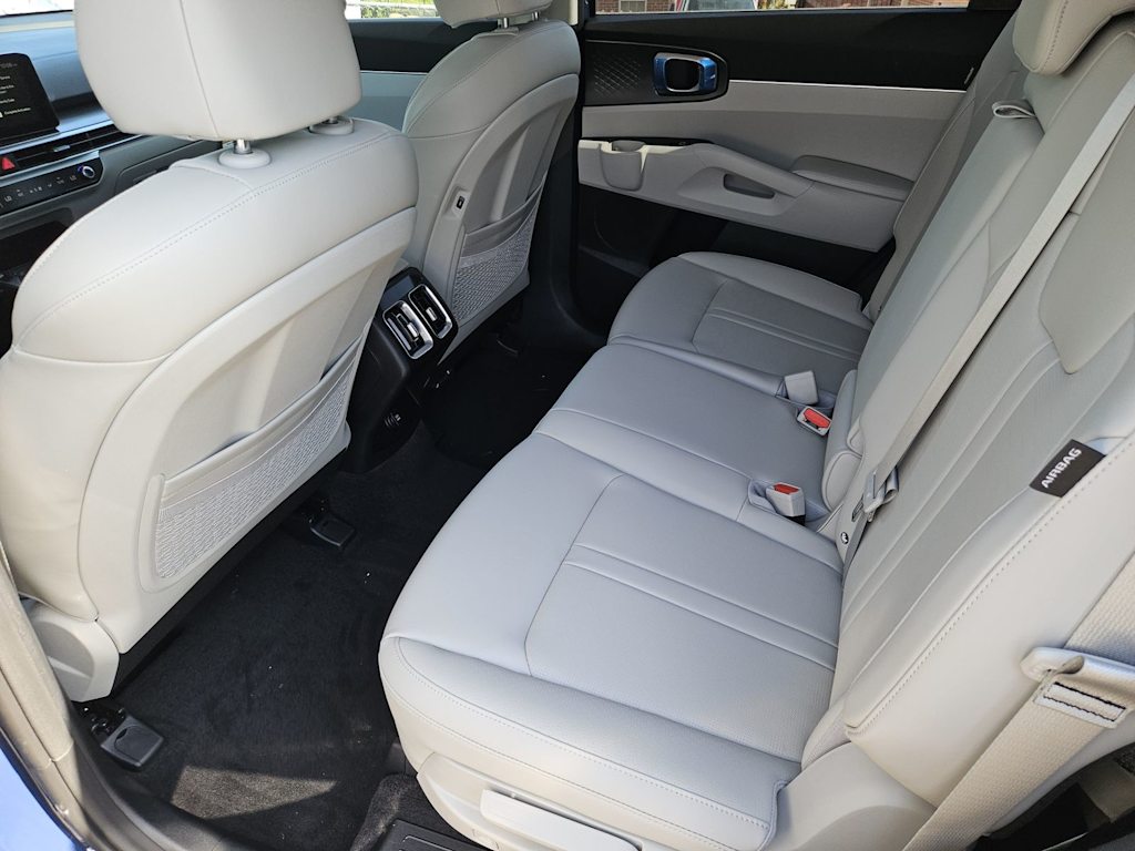 Thumbnail: 2026 Kia Sorento - 10