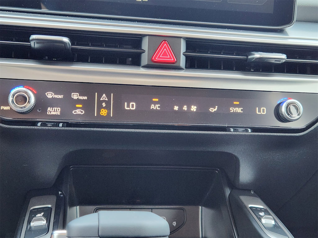 Thumbnail: 2026 Kia Sorento - 24