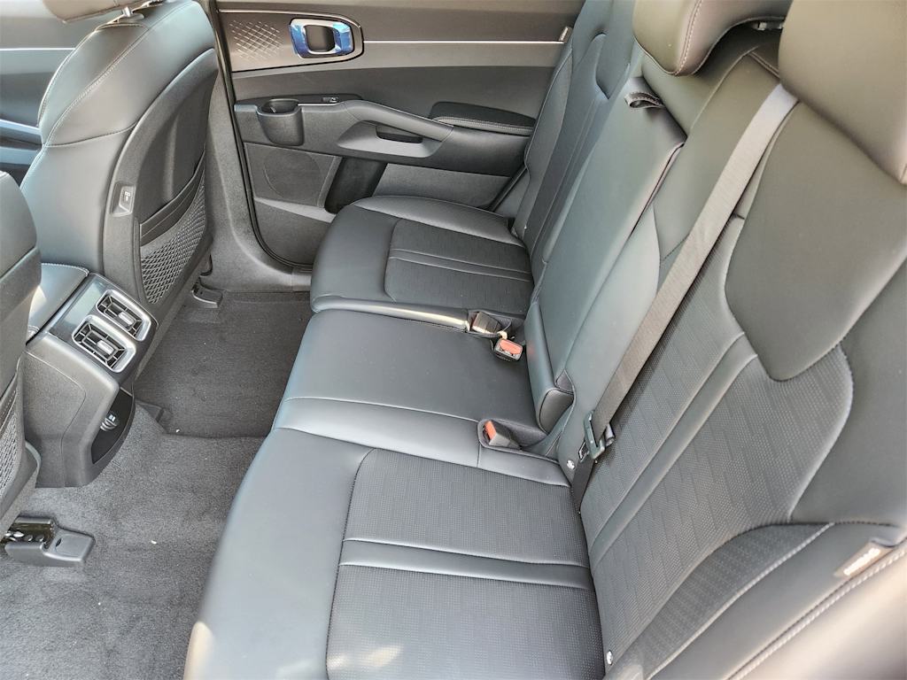 Thumbnail: 2026 Kia Sorento - 11