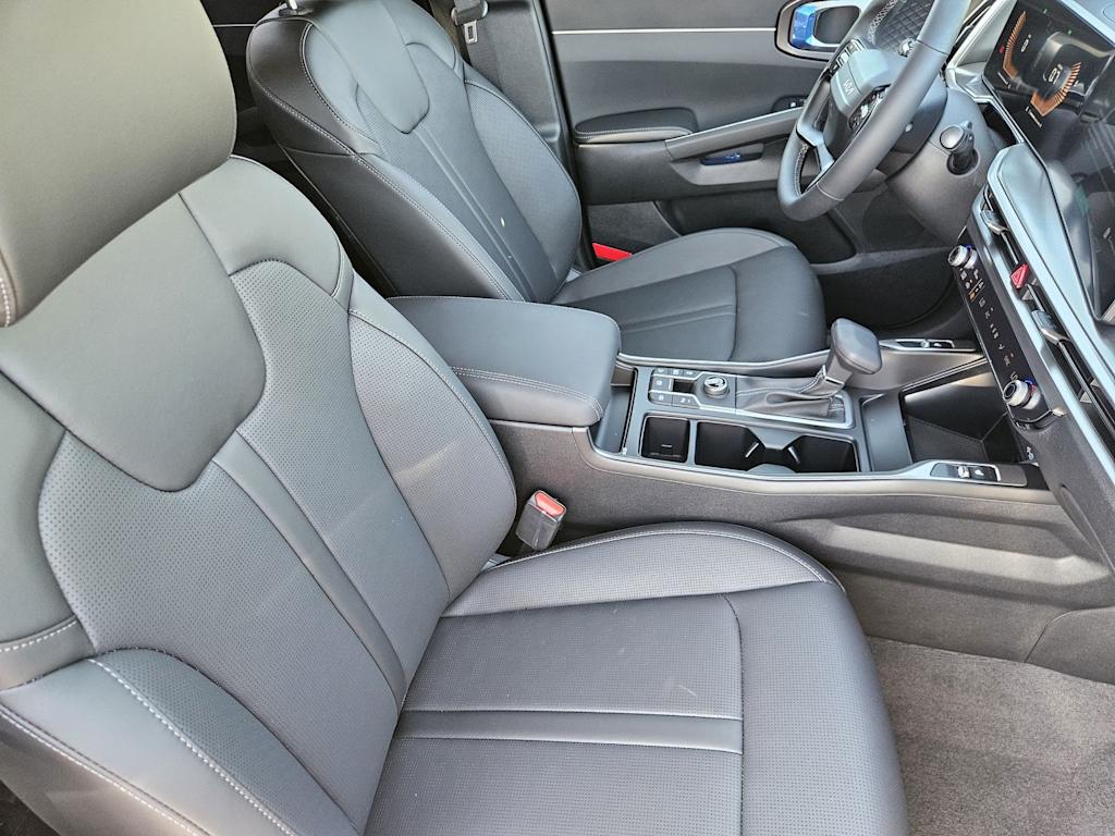 Thumbnail: 2026 Kia Sorento - 17