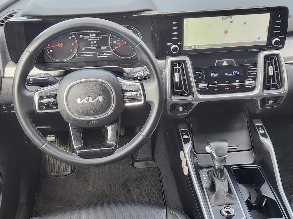 Thumbnail: 2022 Kia Sorento - 11
