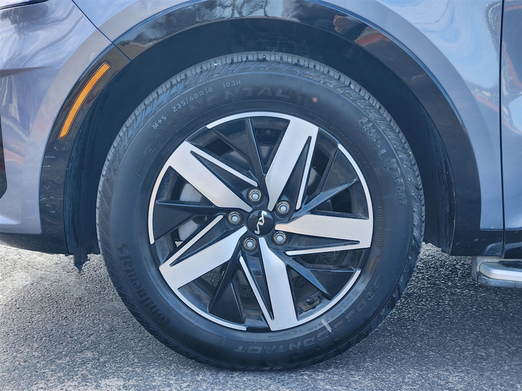 Thumbnail: 2022 Kia Sorento - 21