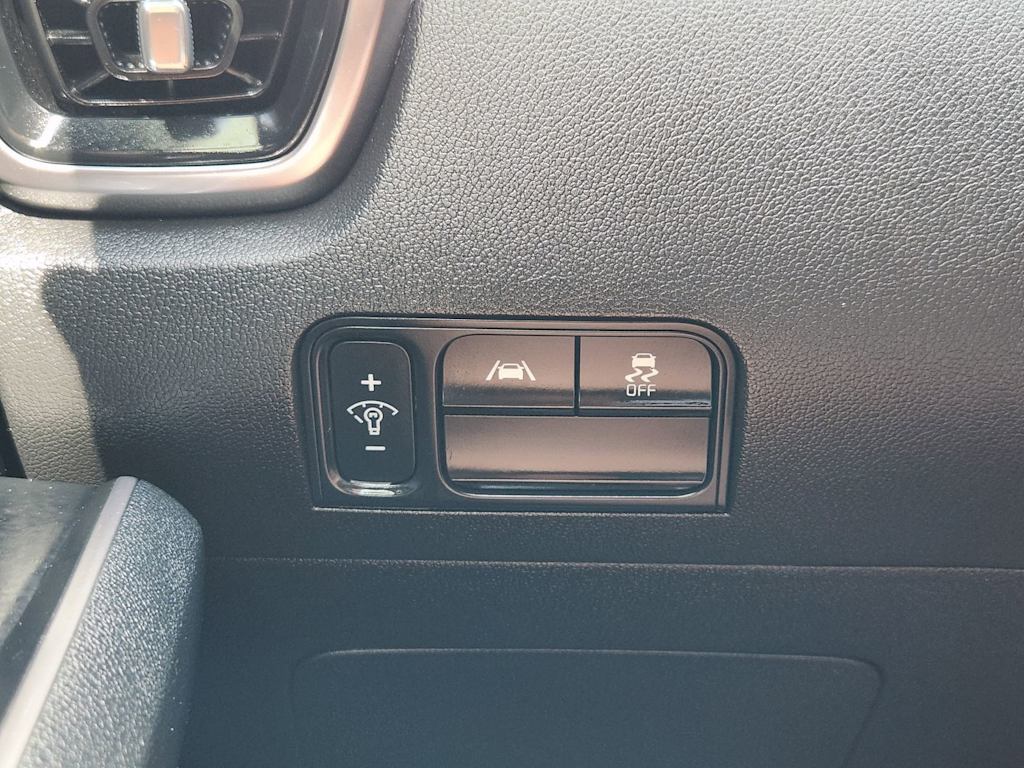 Thumbnail: 2023 Kia Sorento - 27