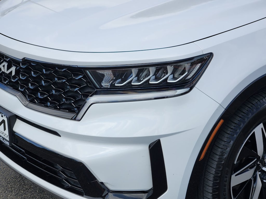 Thumbnail: 2023 Kia Sorento - 21