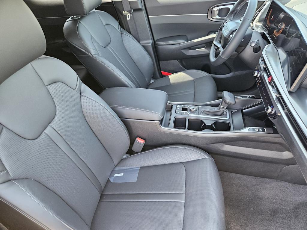 Thumbnail: 2026 Kia Sorento - 18