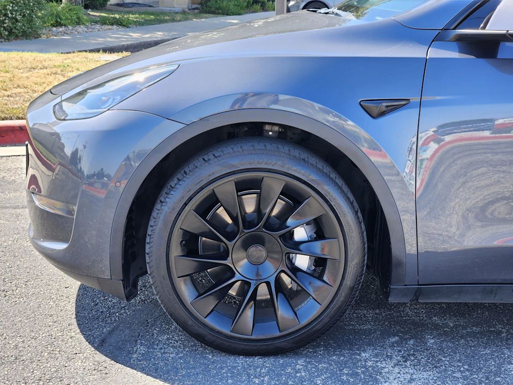 Thumbnail: 2021 Tesla Model Y - 5