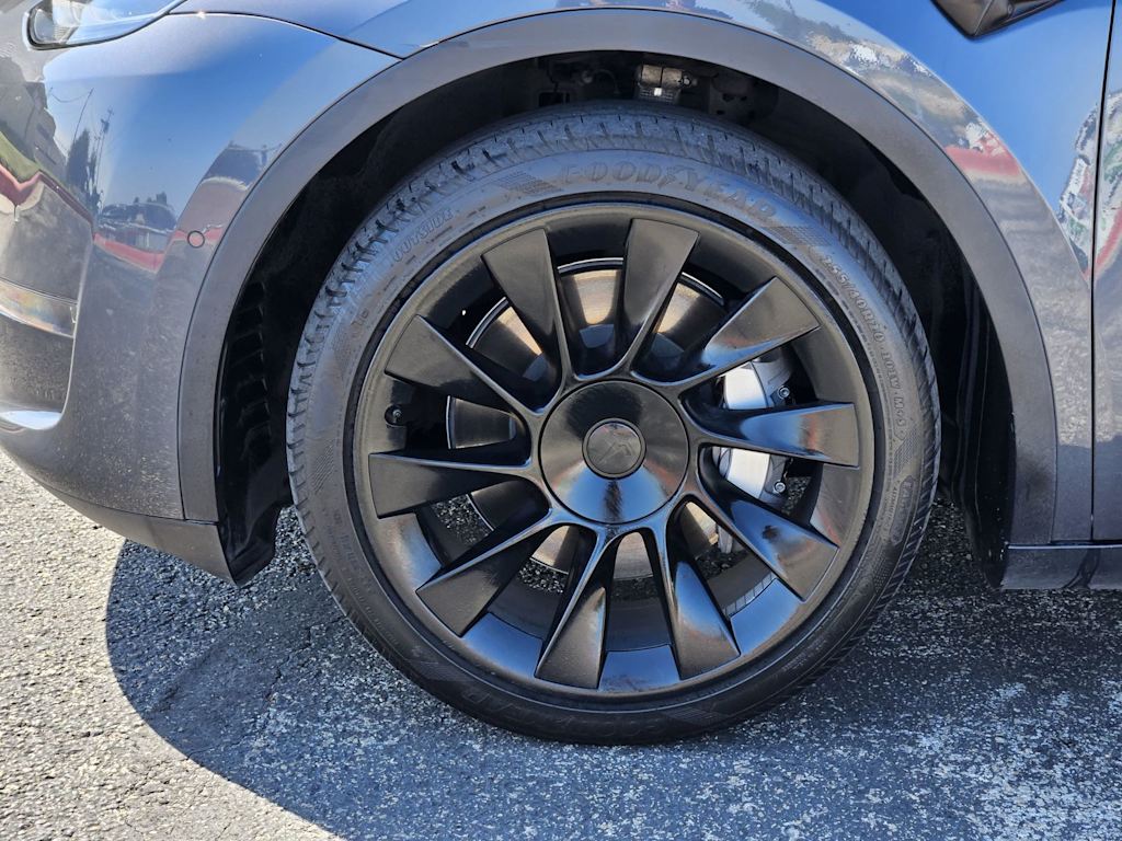 Thumbnail: 2021 Tesla Model Y - 17