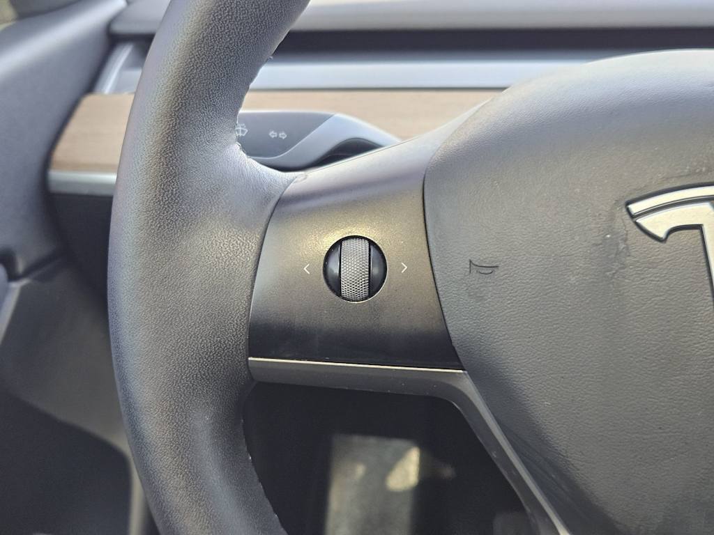 Thumbnail: 2021 Tesla Model Y - 25