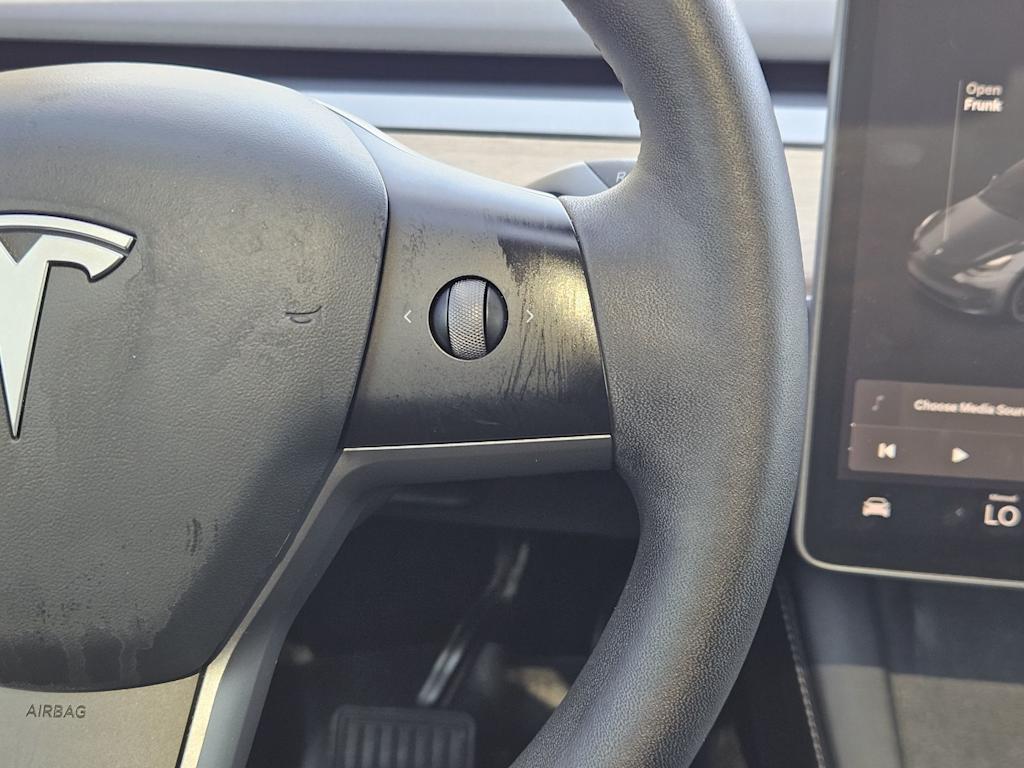 Thumbnail: 2021 Tesla Model Y - 26