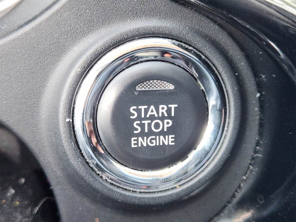 Thumbnail: 2018 Mitsubishi Outlander - 27