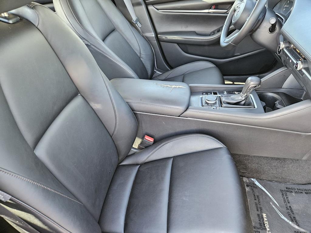 Thumbnail: 2021 Mazda Mazda3 - 21