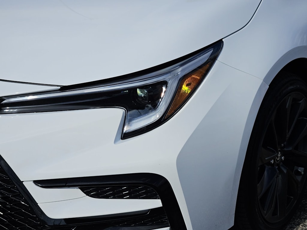Thumbnail: 2025 Toyota Corolla - 18
