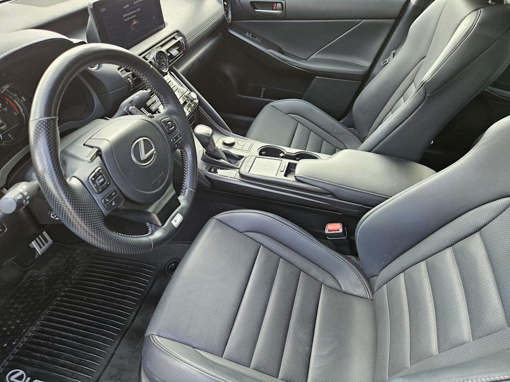 Thumbnail: 2024 Lexus ES - 8