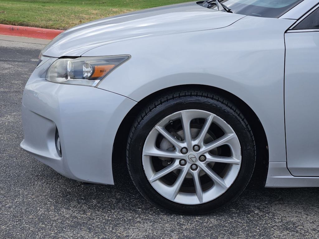 Thumbnail: 2012 Lexus CT - 5