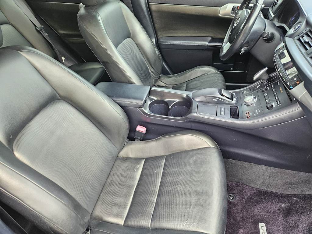 Thumbnail: 2012 Lexus CT - 21