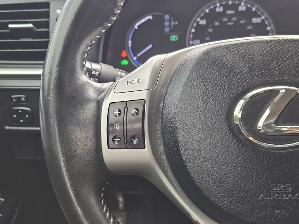 Thumbnail: 2012 Lexus CT - 30