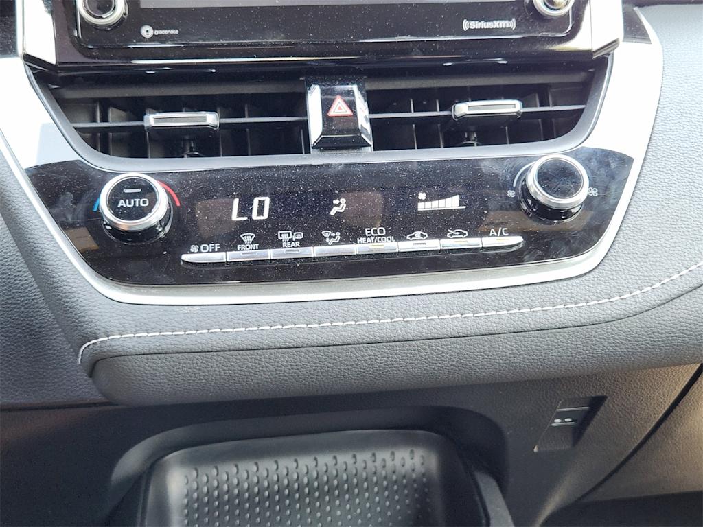 Thumbnail: 2022 Toyota Corolla - 26