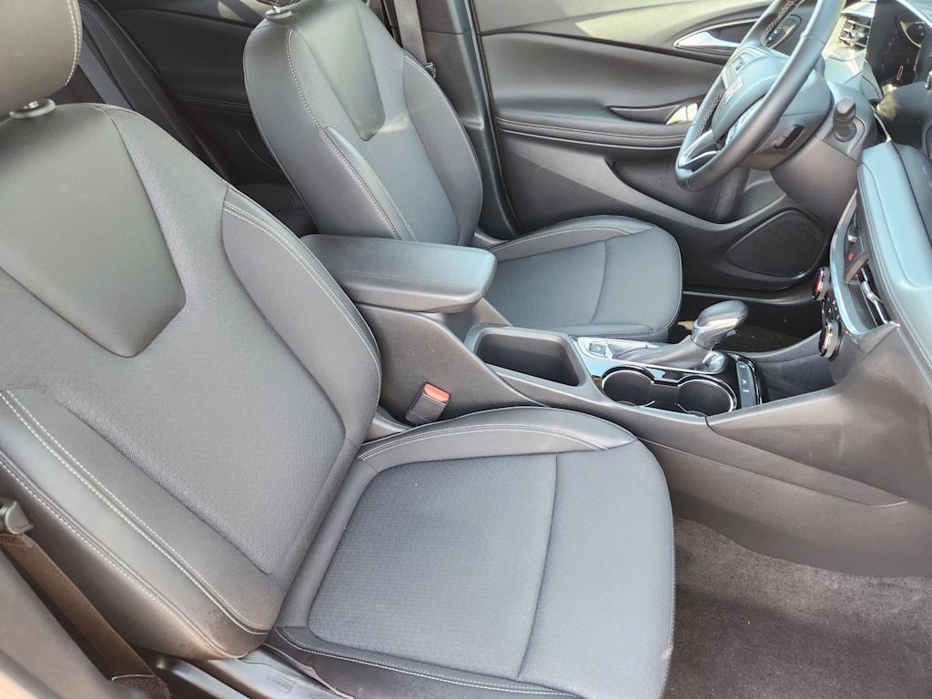 Thumbnail: 2025 Buick Encore GX - 21