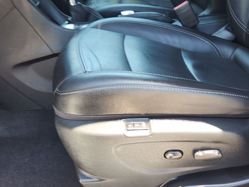 Thumbnail: 2016 Buick Encore - 27