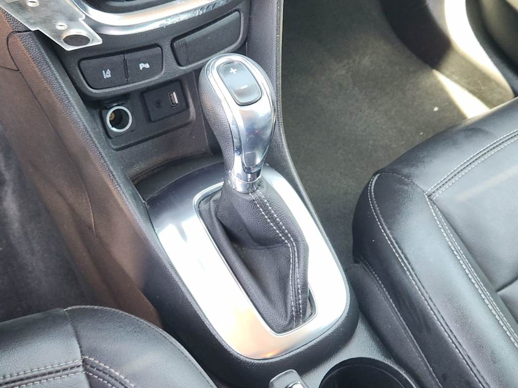Thumbnail: 2016 Buick Encore - 12