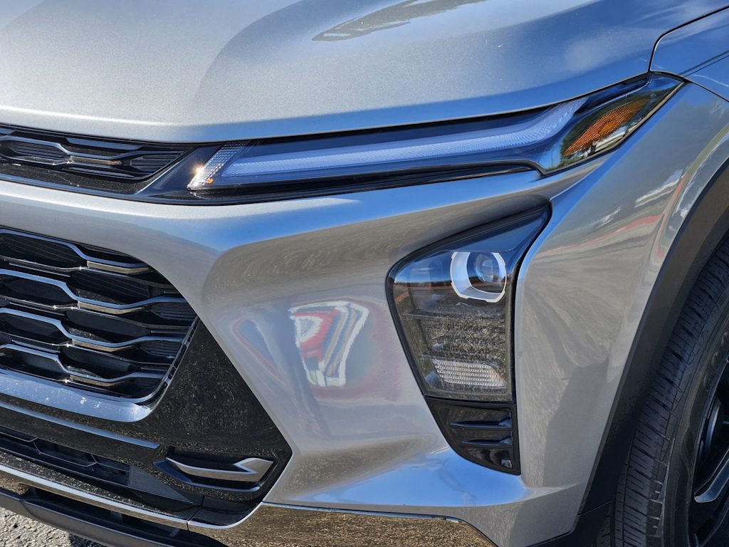 Thumbnail: 2024 Chevrolet Trax - 18