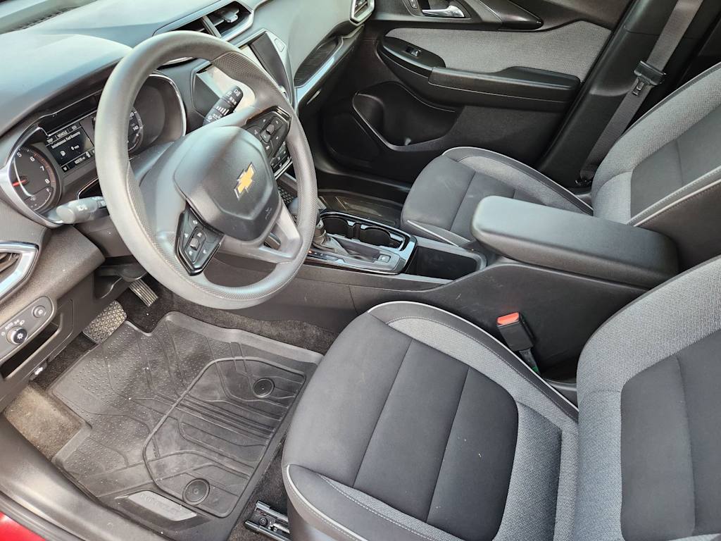 Thumbnail: 2023 Chevrolet TrailBlazer - 8