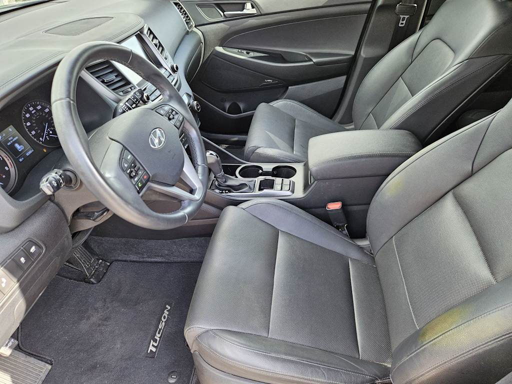 Thumbnail: 2017 Hyundai Tucson - 9