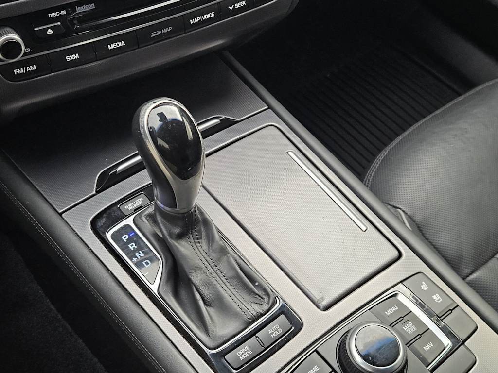 Thumbnail: 2015 Hyundai Genesis - 12