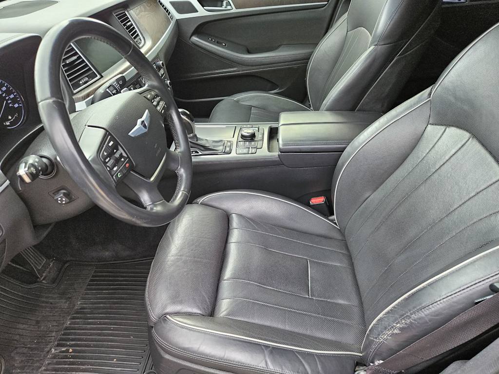 Thumbnail: 2015 Hyundai Genesis - 9