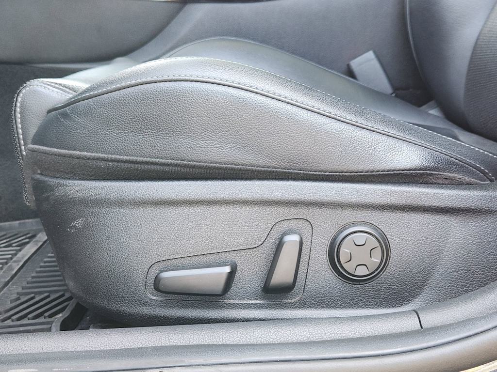 Thumbnail: 2022 Kia Stinger - 28