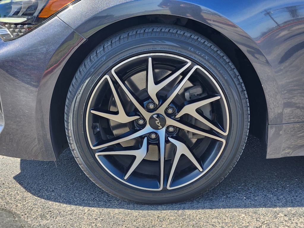 Thumbnail: 2022 Kia Stinger - 21