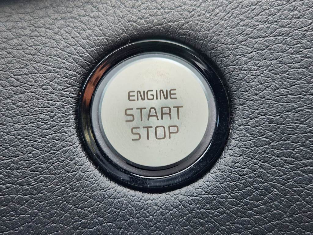 Thumbnail: 2022 Kia Stinger - 25