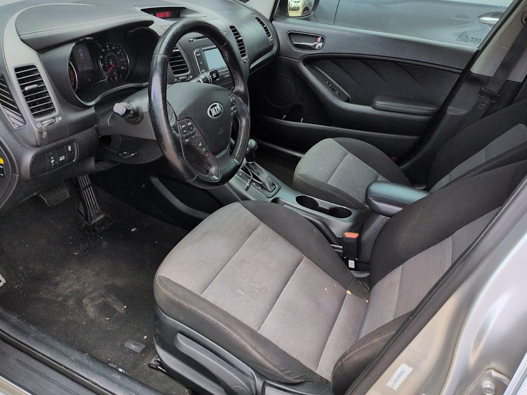 Thumbnail: 2015 Kia Forte - 7