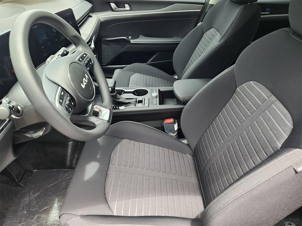 Thumbnail: 2026 Kia K5 - 8