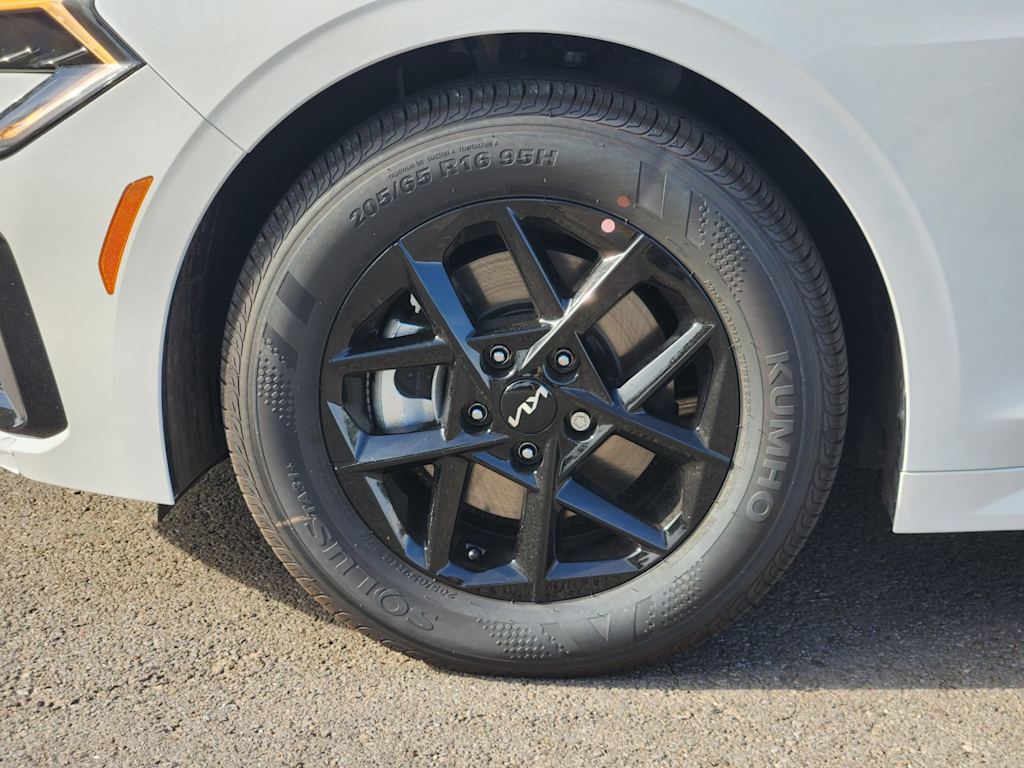 Thumbnail: 2026 Kia K5 - 18