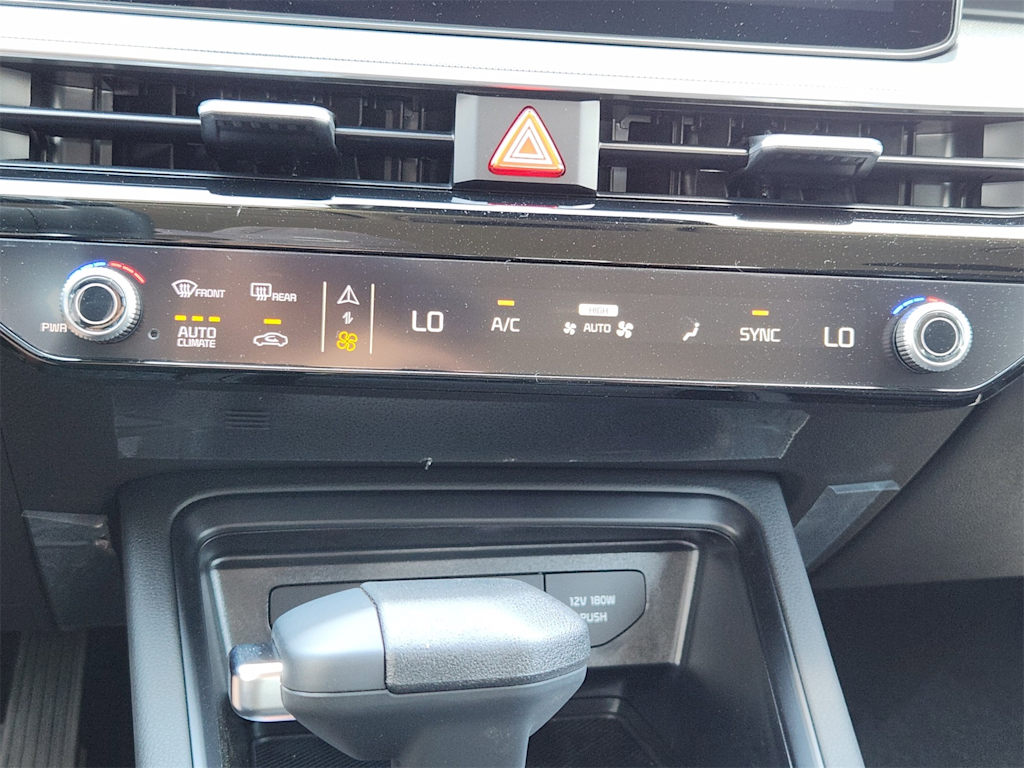 Thumbnail: 2026 Kia K5 - 25