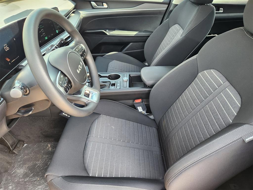 Thumbnail: 2026 Kia K5 - 8