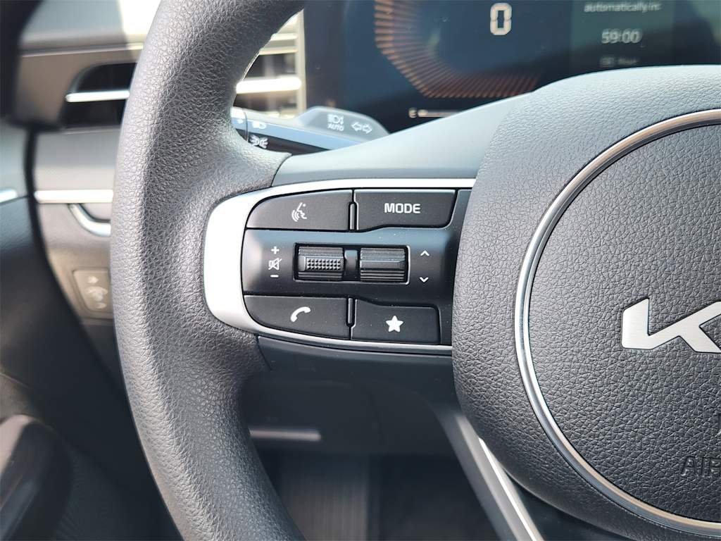 Thumbnail: 2026 Kia K5 - 29