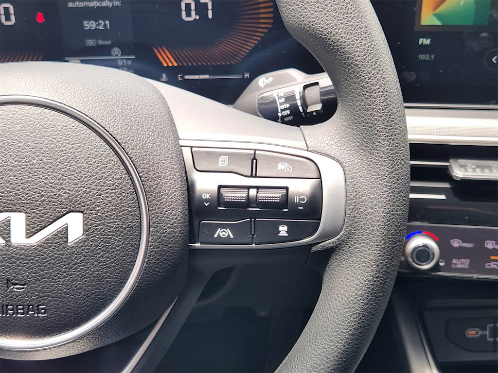 Thumbnail: 2026 Kia K5 - 28