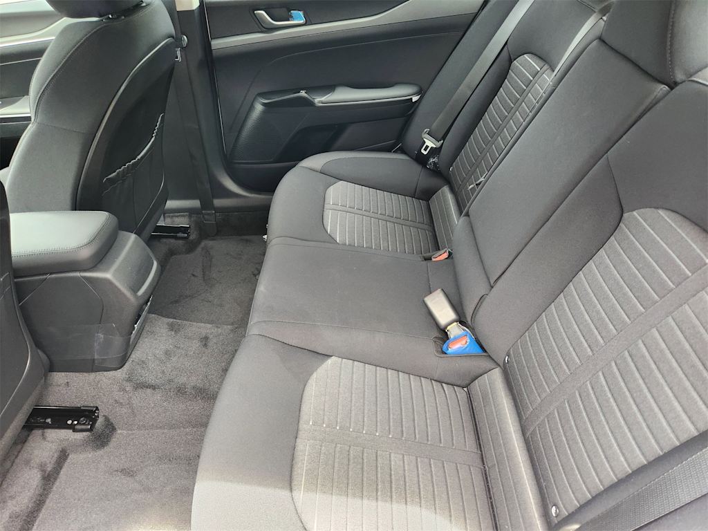 Thumbnail: 2026 Kia K5 - 10