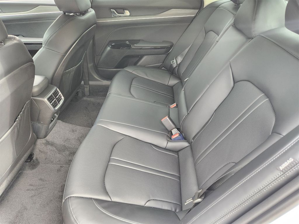 Thumbnail: 2026 Kia K5 - 11