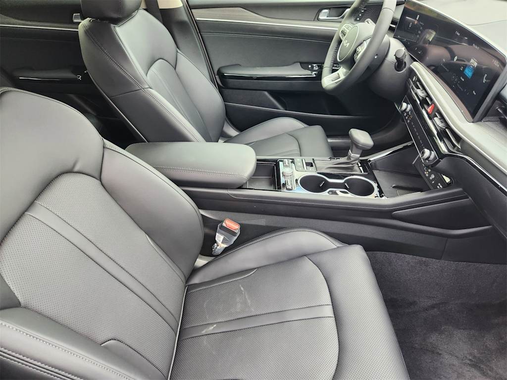 Thumbnail: 2026 Kia K5 - 10