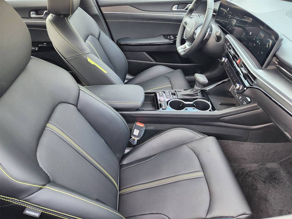 Thumbnail: 2026 Kia K5 - 9