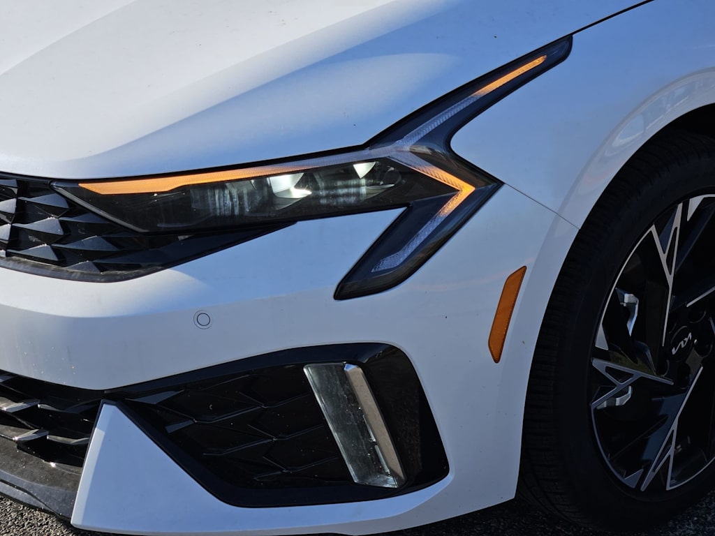 Thumbnail: 2026 Kia K5 - 16