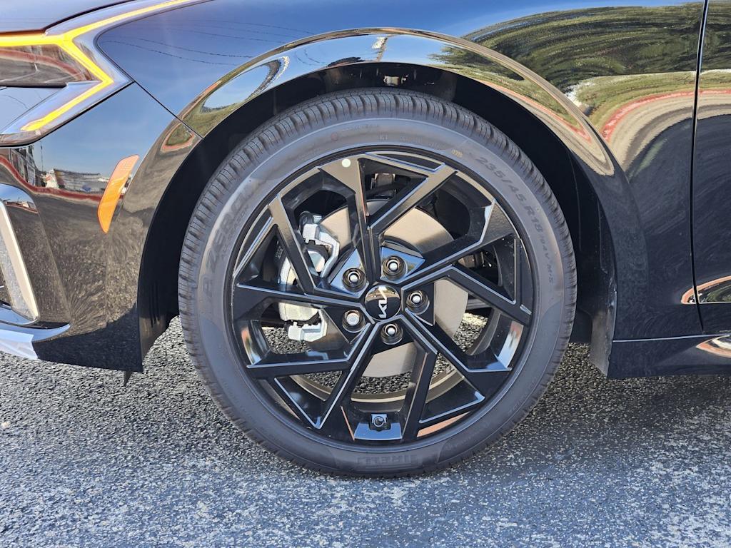 Thumbnail: 2026 Kia K5 - 17