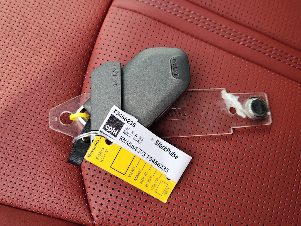 Thumbnail: 2026 Kia K5 - 16