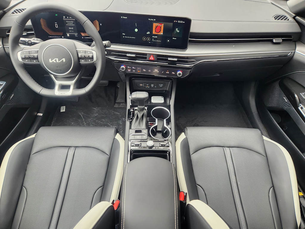 Thumbnail: 2026 Kia K5 - 8