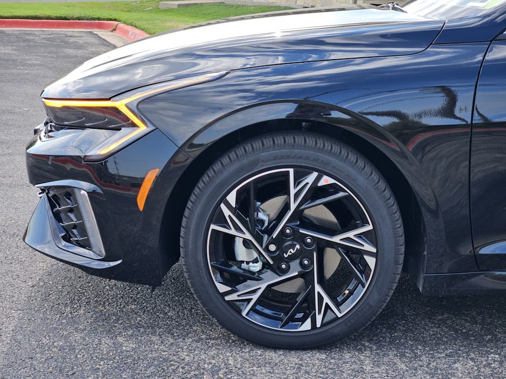 Thumbnail: 2026 Kia K5 - 5