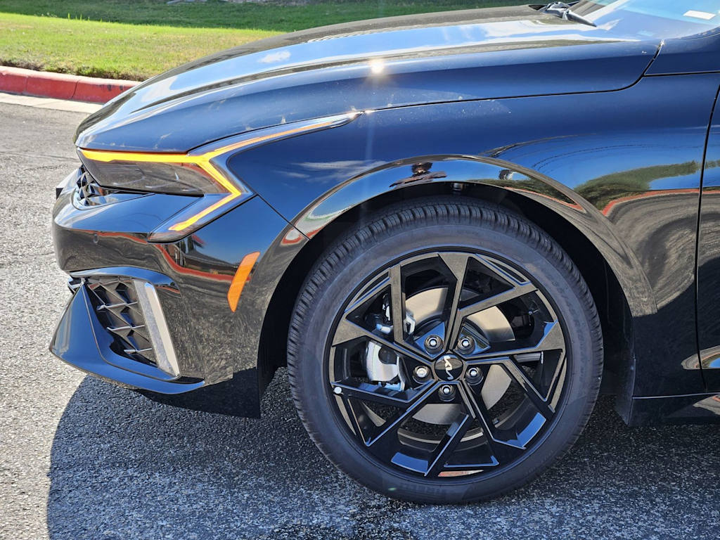 Thumbnail: 2026 Kia K5 - 5