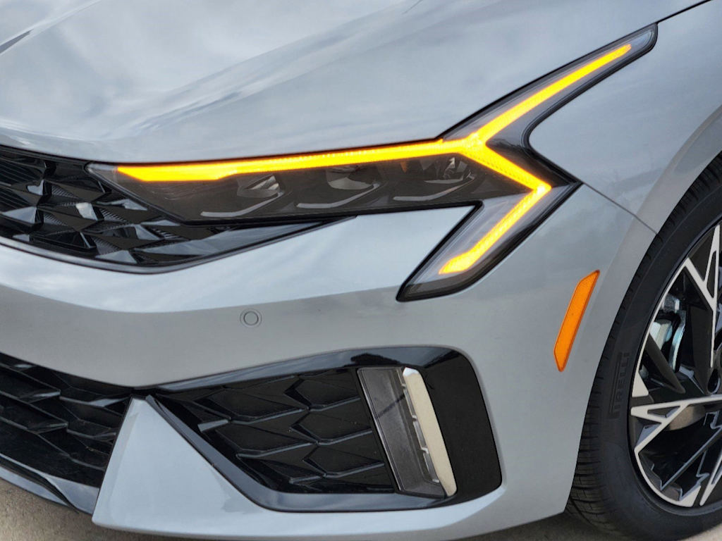 Thumbnail: 2025 Kia K5 - 15